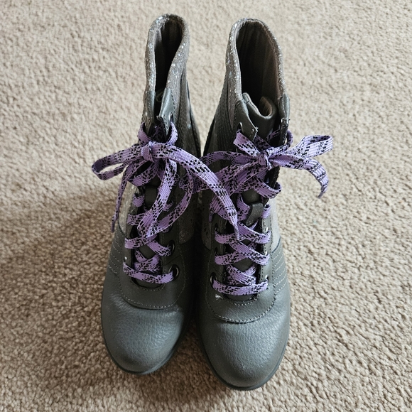 Sorel Youth Lexi Wedge Boot - Gray/Purple Sparkle - Youth 2 - Picture 2 of 9